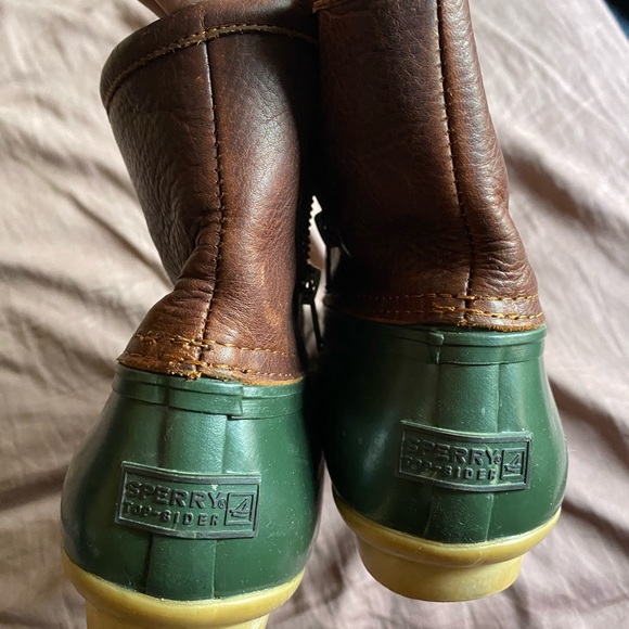 Sperry fleece lined rain/snow boots - Picture 2 of 5